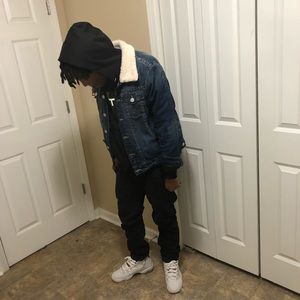 Meet your Posher, Jabaris